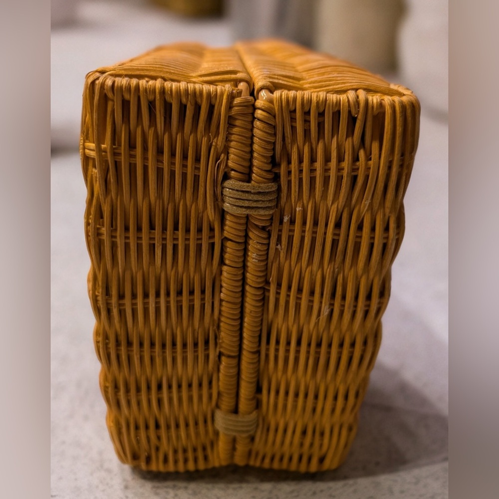 Little Wicker Handbag with beaded handle 
7”high 6” wide - Picture 5 of 5